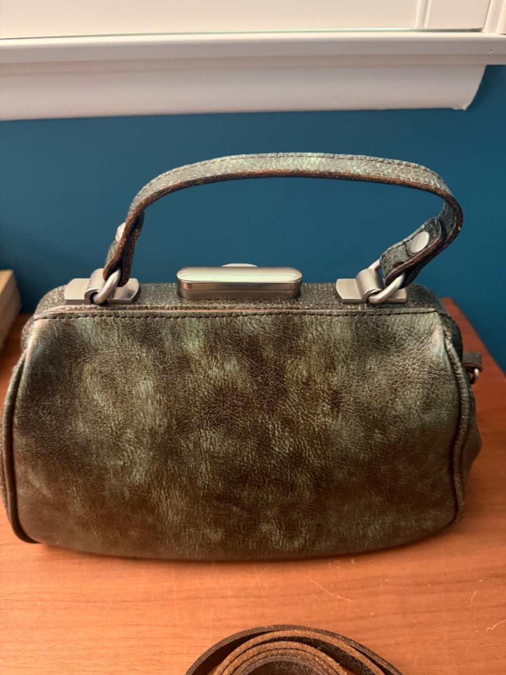 Patricia Nash Turquoise and Brown Tooled Leather Satchel Bag - Picture 2 of 7
